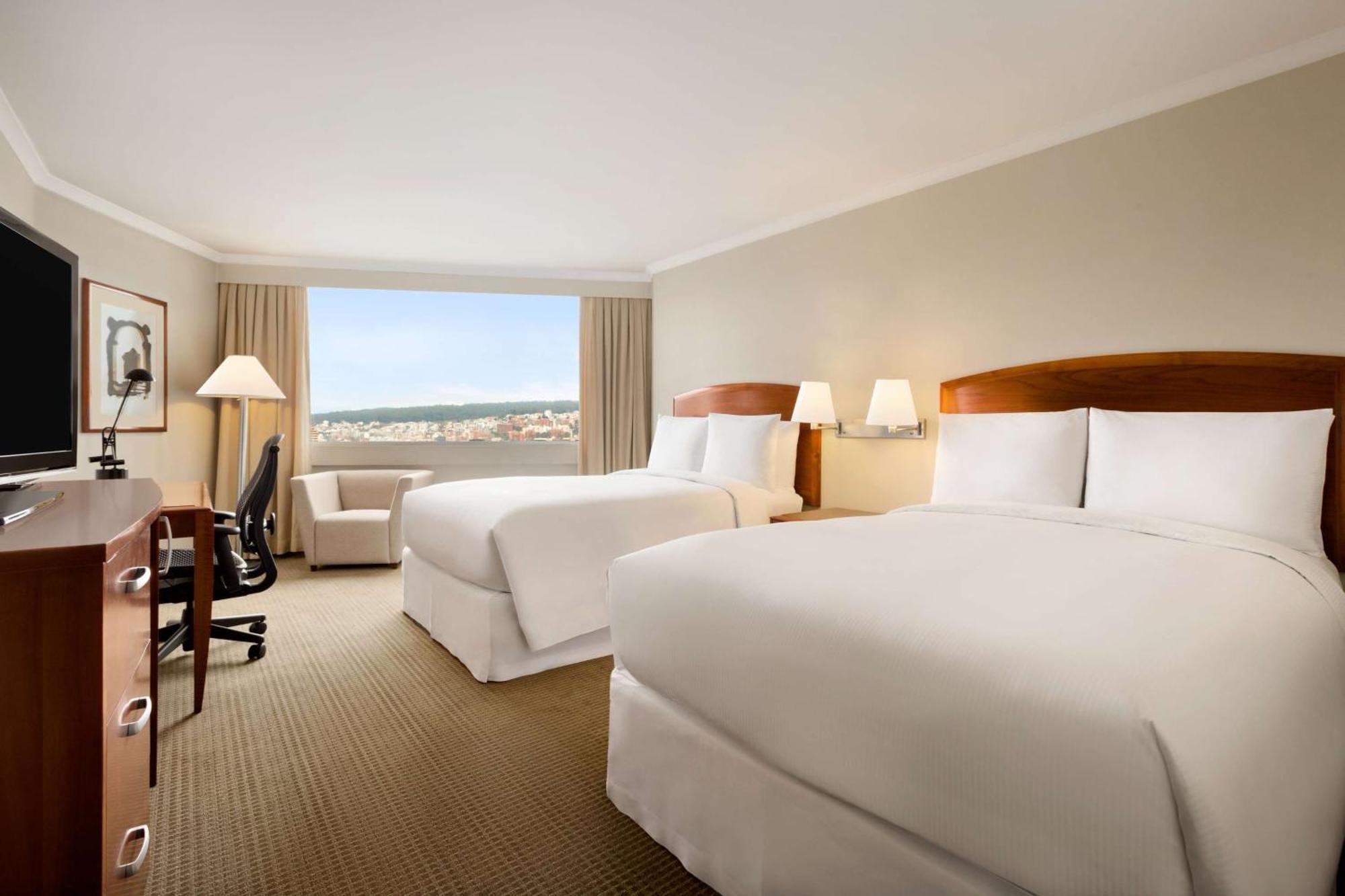 Hilton Colon Quito Hotel Екстериор снимка