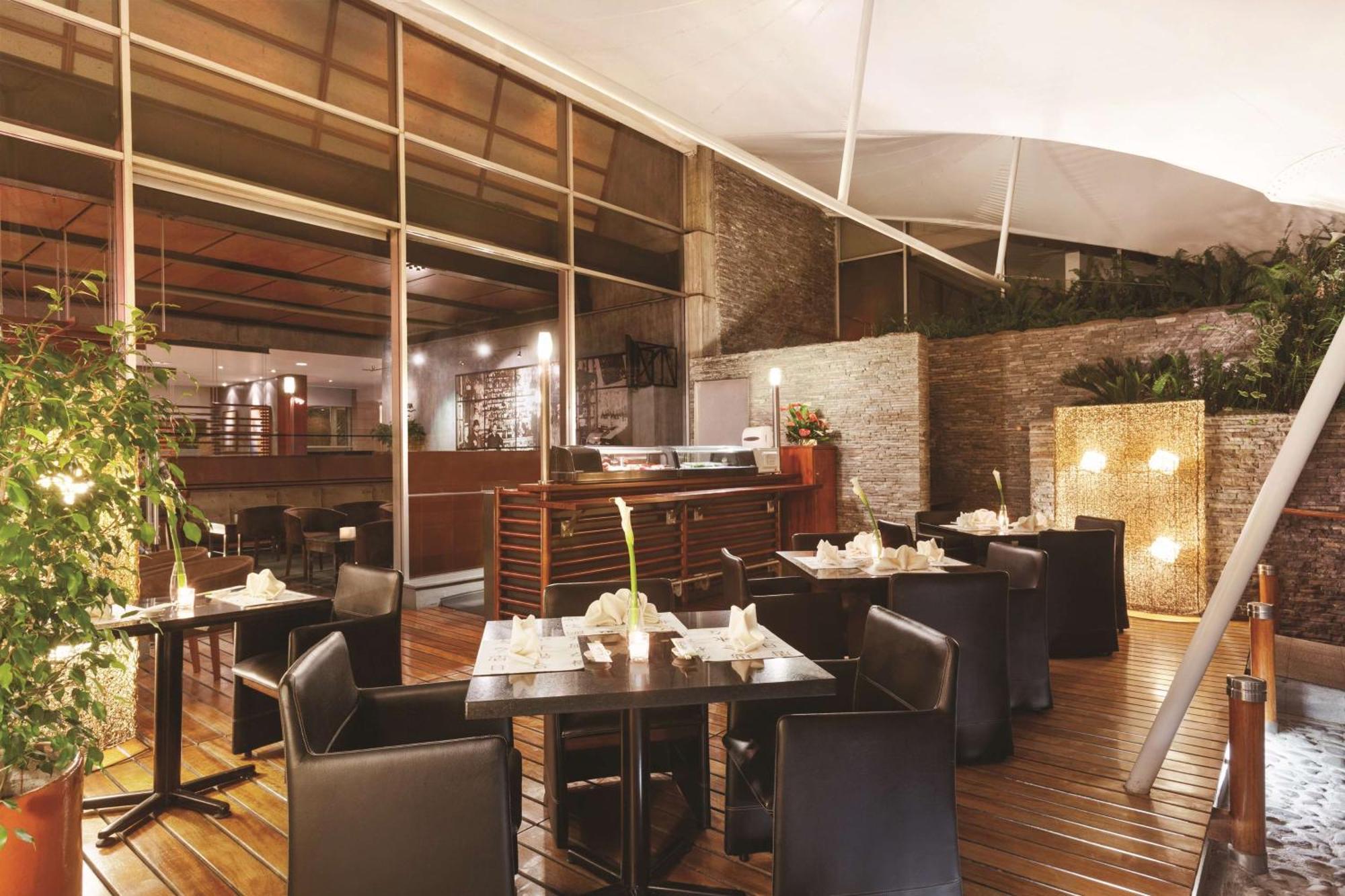 Hilton Colon Quito Hotel Екстериор снимка