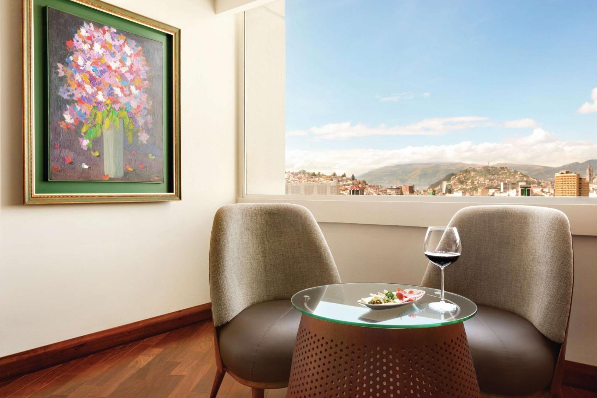 Hilton Colon Quito Hotel Екстериор снимка