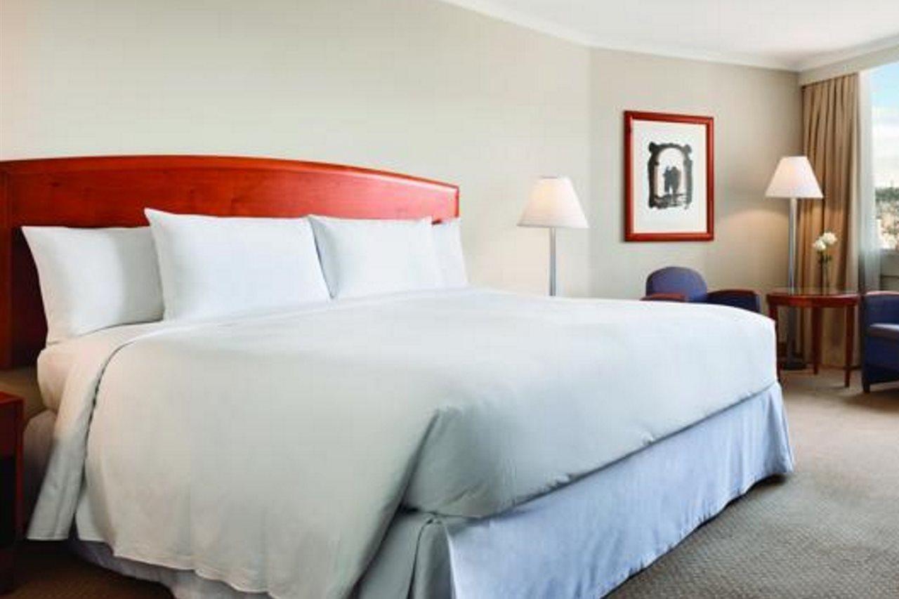 Hilton Colon Quito Hotel Екстериор снимка